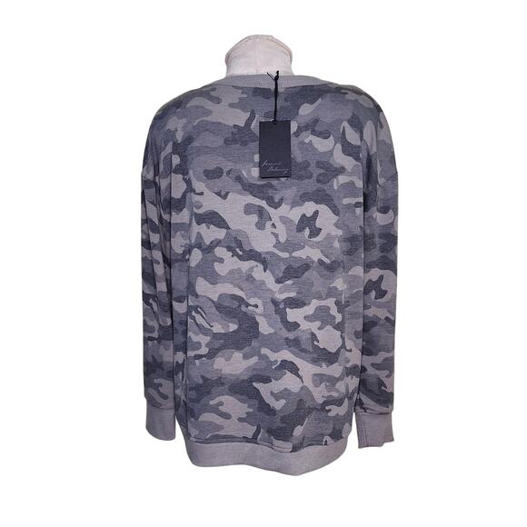 New Camo print pullover sweatshirt Jane and Delancey large gray winter wear - Picture 2 of 5